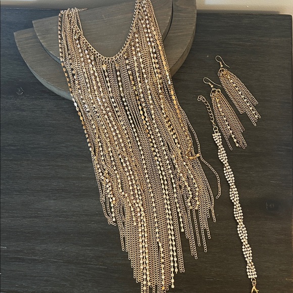 Premier Designs Jewelry Set, Necklace, Bracelet and Earrings - Picture 2 of 11